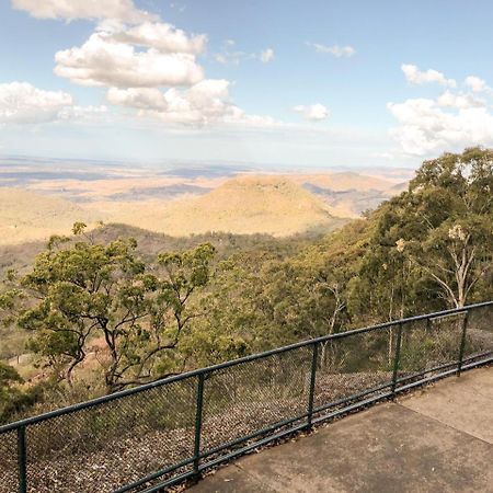 Picnic Point Villas Toowoomba Extérieur photo