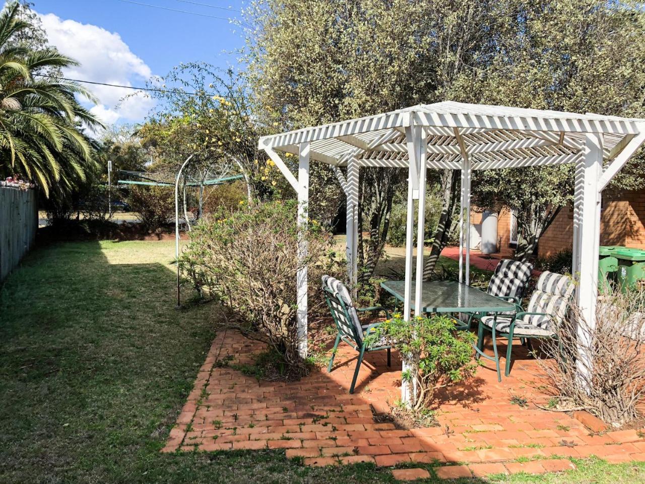 Picnic Point Villas Toowoomba Extérieur photo